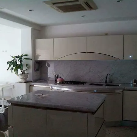 St Julians Lux Апартаменты *